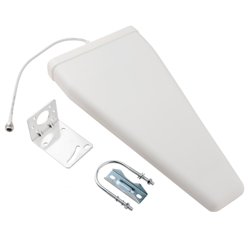  八所镇对数周期天线定向接收发射700-3700MHz